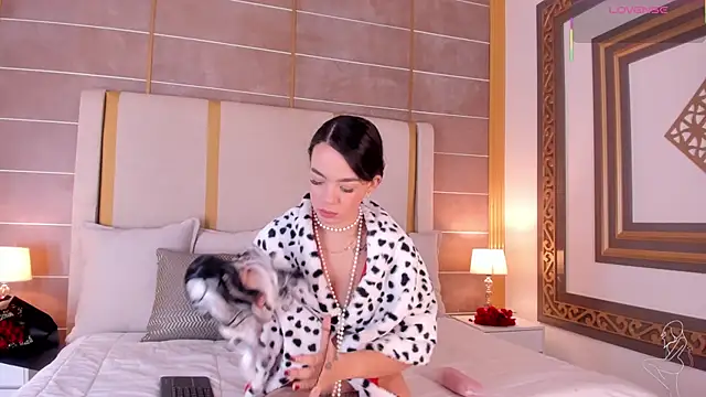 JullieBoo online show from 10-12-25, 12:15