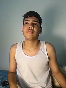 Snapshot of Santiago-Thompson chatting on 11-12-25, 04:07 Santiago-Thompson online show from 11-12-25, 04:07