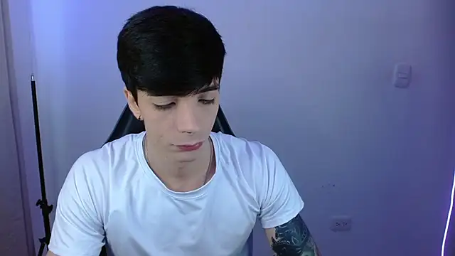 H3ll B0I online show from 02-16-26, 03:52