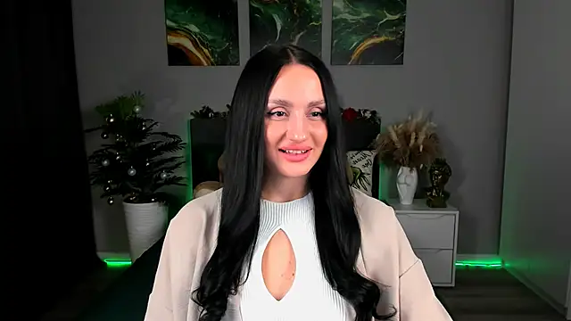Snapshot of EmiliaBeynard chatting on 02-01-25, 01:41 EmiliaBeynard online show from 02-01-25, 01:41