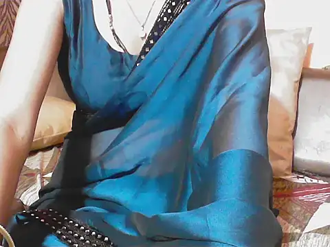 Snapshot of kajal__bhabhi_ chatting on 03-18-25, 03:42 kajal bhabhi online show from 03-18-25, 03:42