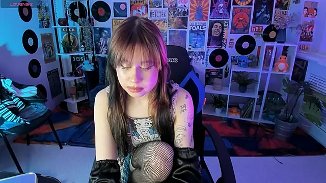 MisaPage online show from 02-25-25, 05:47