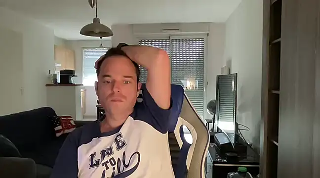 Funnyjul31 online show from 02-10-25, 02:26