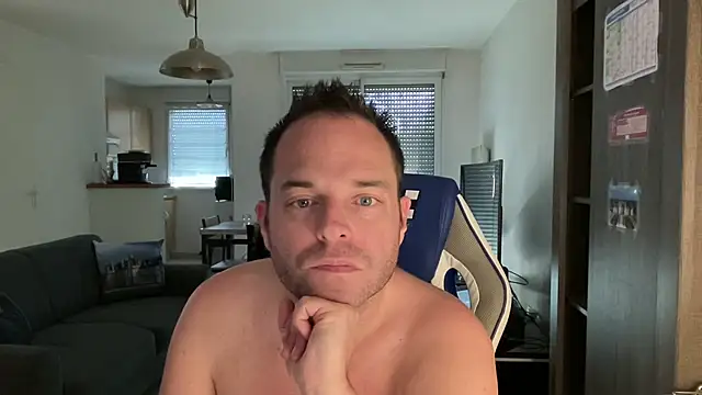 Funnyjul31 online show from 03-22-25, 03:20