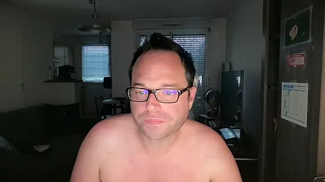 Funnyjul31 online show from 03-29-26, 01:44