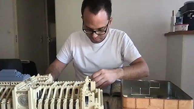 Funnyjul31 online show from 04-05-26, 11:51