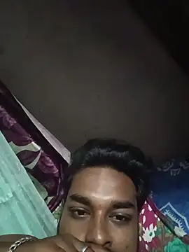 Snapshot of birds0641 chatting on 10-11-25, 08:46 birds0641 online show from 10-11-25, 08:46