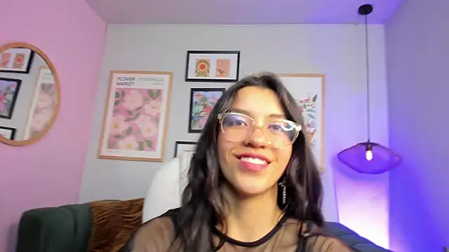 Snapshot of nina__dixon chatting on 02-07-25, 02:50 nina dixon online show from 02-07-25, 02:50