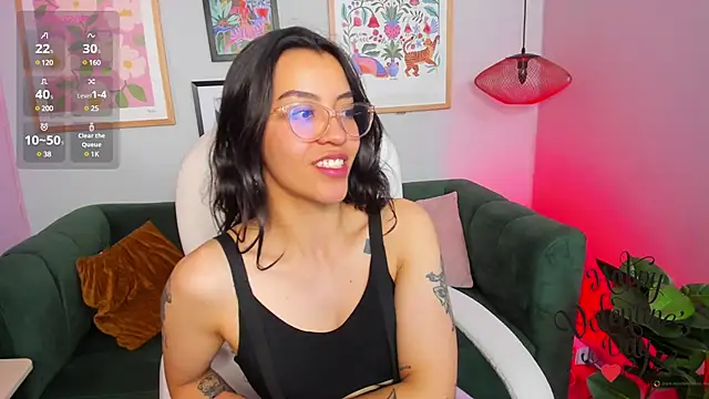 Snapshot of nina__dixon chatting on 02-15-25, 03:20 nina dixon online show from 02-15-25, 03:20