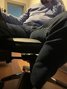 Snapshot of vincent1522 chatting on 01-26-25, 02:41 vincent1522 online show from 01-26-25, 02:41