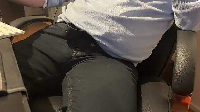 Snapshot of vincent1522 chatting on 02-03-25, 07:21 vincent1522 online show from 02-03-25, 07:21