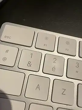 Snapshot of vincent1522 chatting on 02-14-25, 05:46 vincent1522 online show from 02-14-25, 05:46