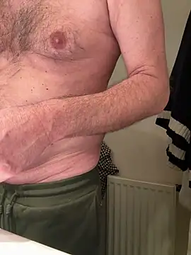 Snapshot of vincent1522 chatting on 02-16-25, 11:16 vincent1522 online show from 02-16-25, 11:16