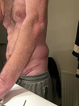 Snapshot of vincent1522 chatting on 02-21-25, 07:23 vincent1522 online show from 02-21-25, 07:23