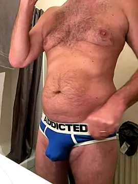 Snapshot of vincent1522 chatting on 09-09-25, 06:02 vincent1522 online show from 09-09-25, 06:02