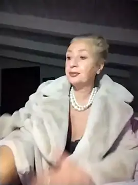 divinaerotica online show from 01-07-26, 04:09