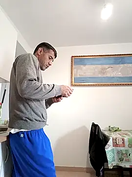 Snapshot of juanignacioargentino chatting on 02-08-25, 02:27 juanignacioargentino online show from 02-08-25, 02:27