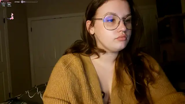 Snapshot of MrsJess chatting on 03-12-25, 02:20 MrsJess online show from 03-12-25, 02:20