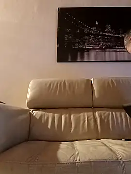 Snapshot of Pourleplasirs chatting on 02-03-25, 12:04 Pourleplasirs online show from 02-03-25, 12:04