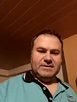 Snapshot of Pourleplasirs chatting on 02-07-25, 04:37 Pourleplasirs online show from 02-07-25, 04:37