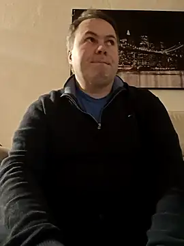 Snapshot of Pourleplasirs chatting on 02-13-25, 10:43 Pourleplasirs online show from 02-13-25, 10:43