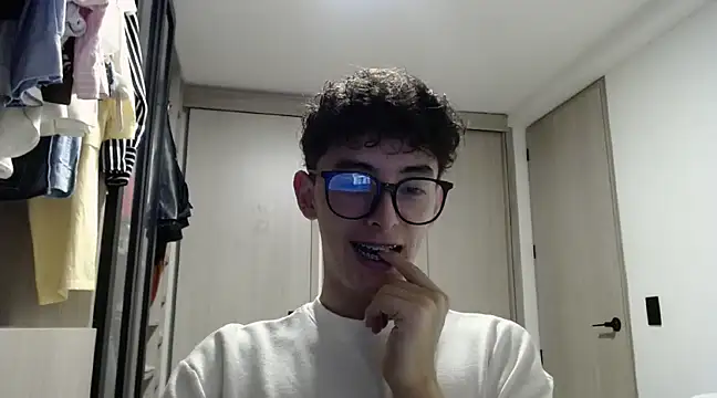 miketwink online show from 03-18-25, 01:00