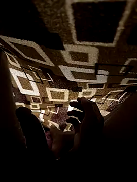 Snapshot of jhonnes_ chatting on 12-15-25, 02:05 jhonnes online show from 12-15-25, 02:05