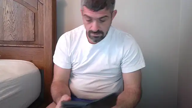 Troyt87 online show from 01-06-26, 07:06