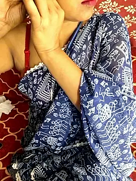 Snapshot of Cute_Jiyaa chatting on 05-10-26, 03:06 Cute Jiyaa online show from 05-10-26, 03:06