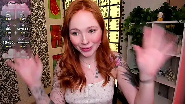 Snapshot of Maya_Light chatting on 03-13-25, 01:43 Maya Light online show from 03-13-25, 01:43