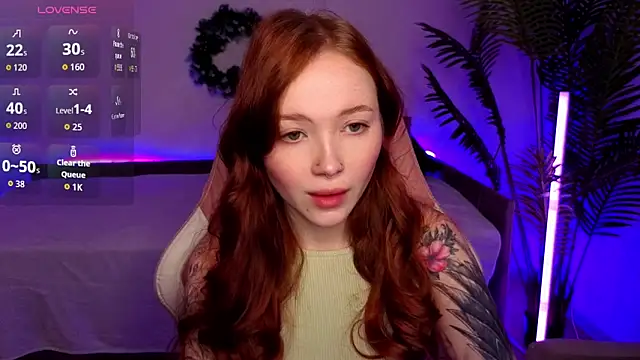 Maya Light online show from 01-15-26, 01:43