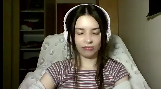 LariceSexy online show from 03-01-25, 07:15