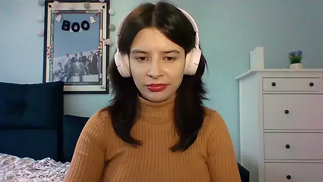 LariceSexy online show from 11-11-25, 01:11