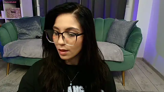 Snapshot of Deea_Vibe_Me chatting on 02-26-25, 11:30 Deea Vibe Me online show from 02-26-25, 11:30