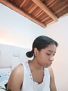 Snapshot of Zaira_Rose_ chatting on 06-21-26, 12:24 Zaira Rose online show from 06-21-26, 12:24