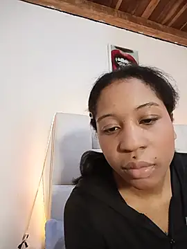 Snapshot of Zaira_Rose_ chatting on 07-16-26, 02:50 Zaira Rose online show from 07-16-26, 02:50