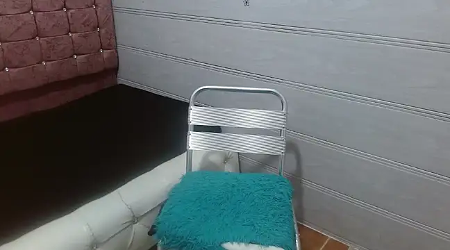 Ariasmithog online show from 02-22-25, 01:33