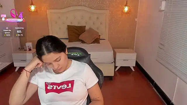 Hadley  online show from 12-16-25, 03:11