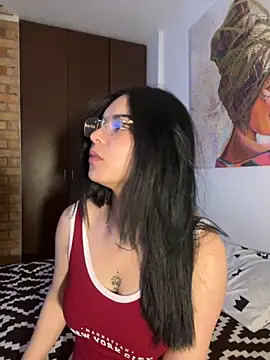 eileensophi online show from 10-18-25, 05:32