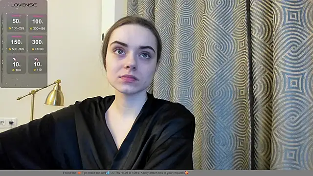 Snapshot of Hustle_Babyy chatting on 02-05-26, 06:56 Hustle Babyy online show from 02-05-26, 06:56