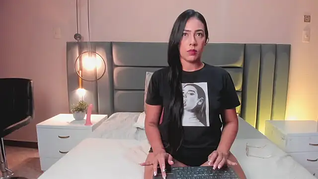 Snapshot of RebecaSanderss chatting on 02-24-25, 02:37 RebecaSanderss online show from 02-24-25, 02:37