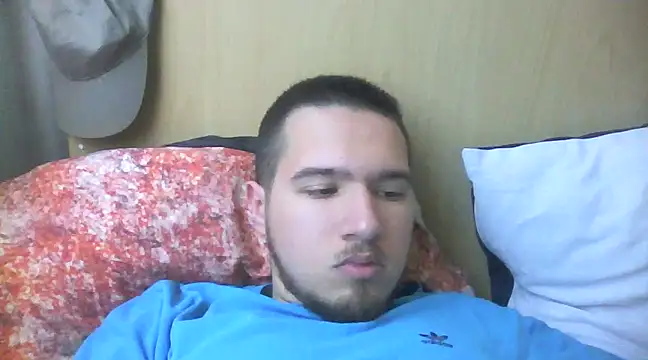 Drag Queen online show from 03-07-25, 01:40