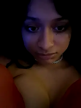 Snapshot of Cristinasunny chatting on 09-19-25, 04:58 Cristinasunny online show from 09-19-25, 04:58