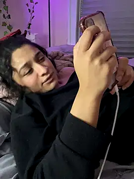 Cristinasunny online show from 12-14-25, 11:48