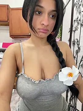 Cristinasunny online show from 04-01-26, 07:00