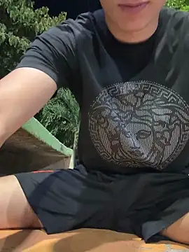 arevalo1124 online show from 11-10-25, 04:55