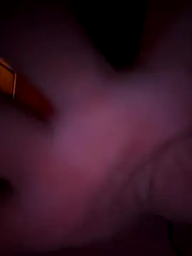 quechamp1980 online show from 10-24-25, 09:38