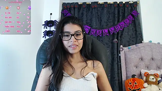 Snapshot of ellajonz chatting on 10-17-25, 02:48 ellajonz online show from 10-17-25, 02:48