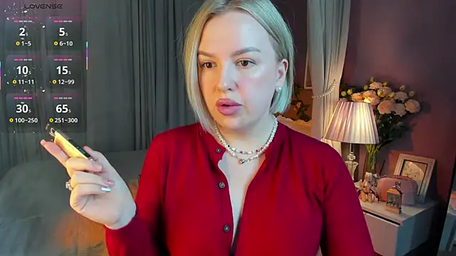 Snapshot of Nikki_Kai chatting on 11-24-25, 01:05 Nikki Kai online show from 11-24-25, 01:05