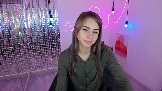 CharmBianca online show from 02-09-25, 05:19